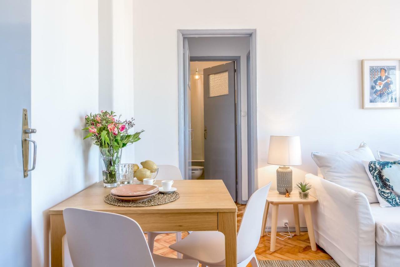 Renovated Sunny Apartment With Amazing Sunset Balcony , By Timecooler 리스본 외부 사진