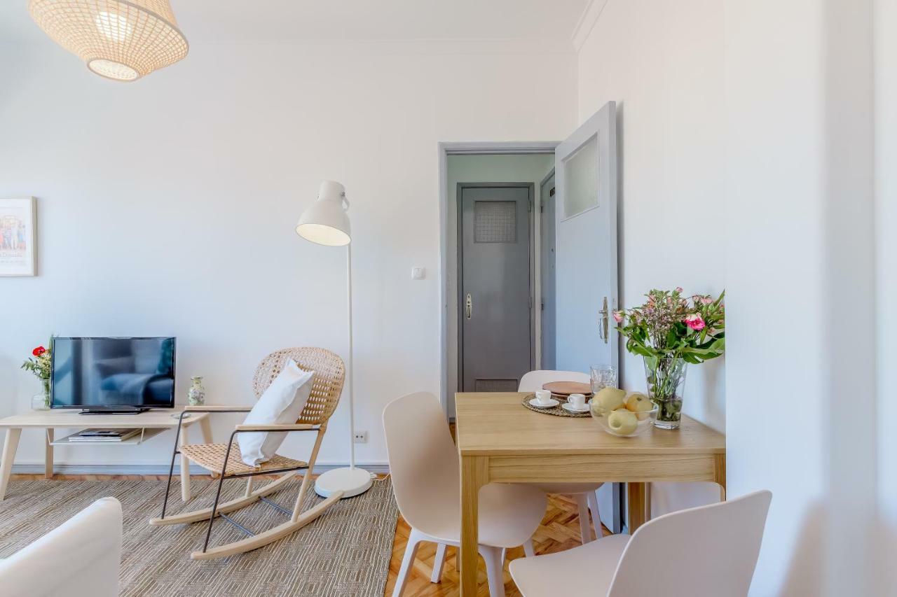 Renovated Sunny Apartment With Amazing Sunset Balcony , By Timecooler 리스본 외부 사진