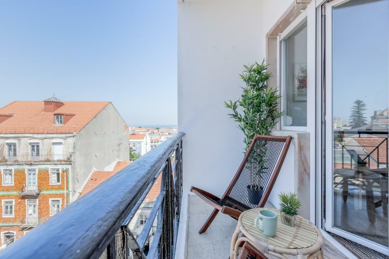 Renovated Sunny Apartment With Amazing Sunset Balcony , By Timecooler 리스본 외부 사진